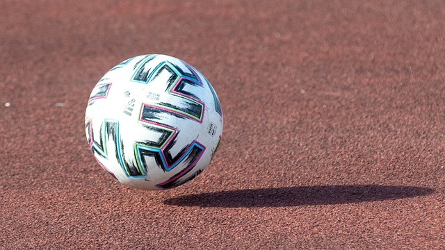 塔帅：我认为切尔西是争冠球队；特罗萨德有可能出场