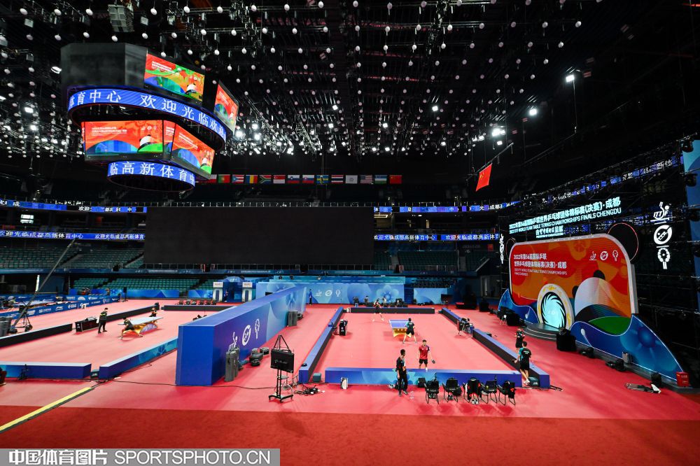 湖人伤病更新：詹姆斯确认今日可出战76人